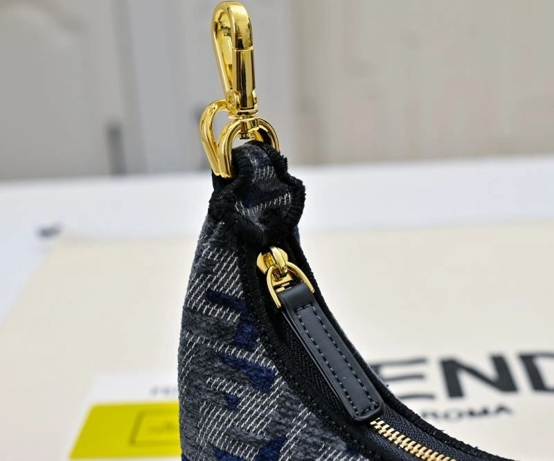 Fendi Hobo Bags Elegant 85343
