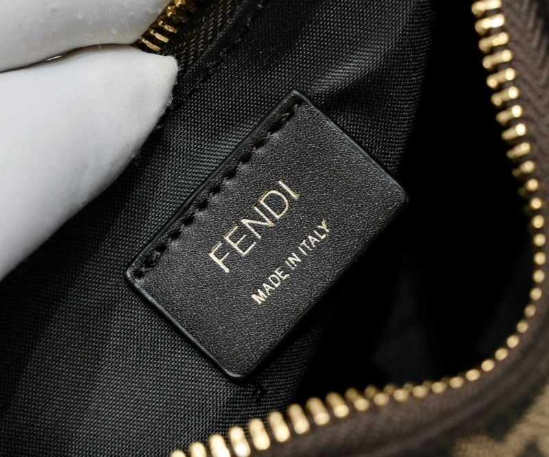 Fendi Hobo Bags TechFriendly 85346