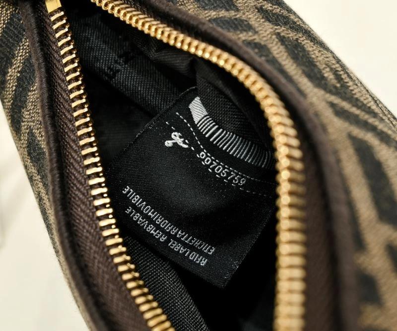 Fendi Hobo Bags TechFriendly 85346