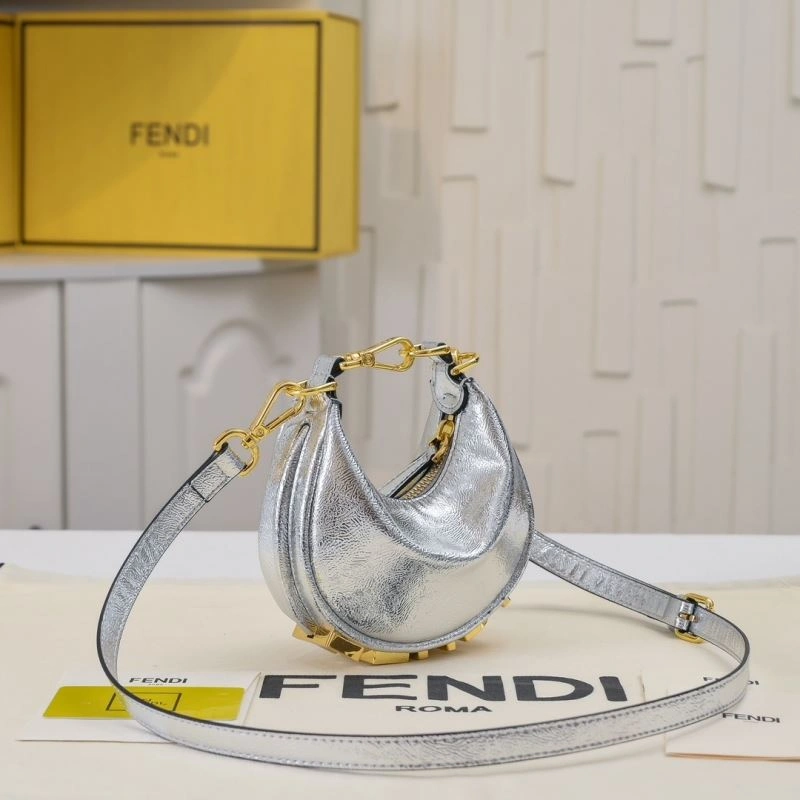 Fendi Hobo Bags Chic 85341