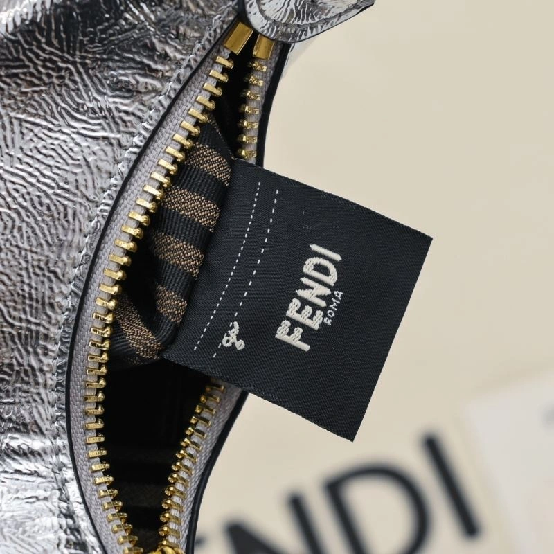 Fendi Hobo Bags Chic 85341