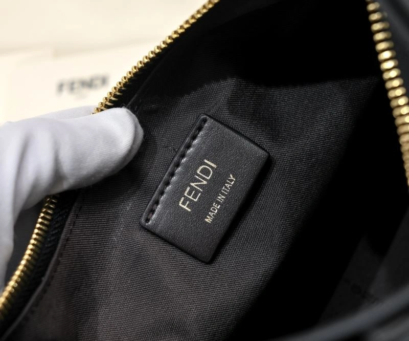 Chic Fendi Hobo Bags 78948
