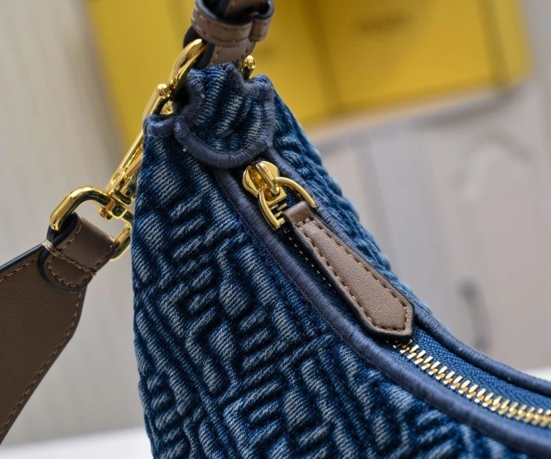 Thermal Fendi Hobo Bags 85326