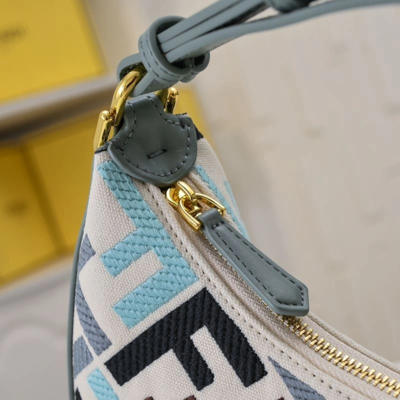 Fendi Hobo Bags Premium 85318