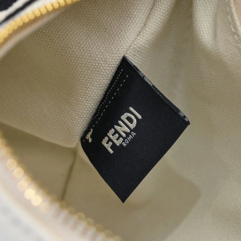 Fendi Hobo Bags Premium 85318