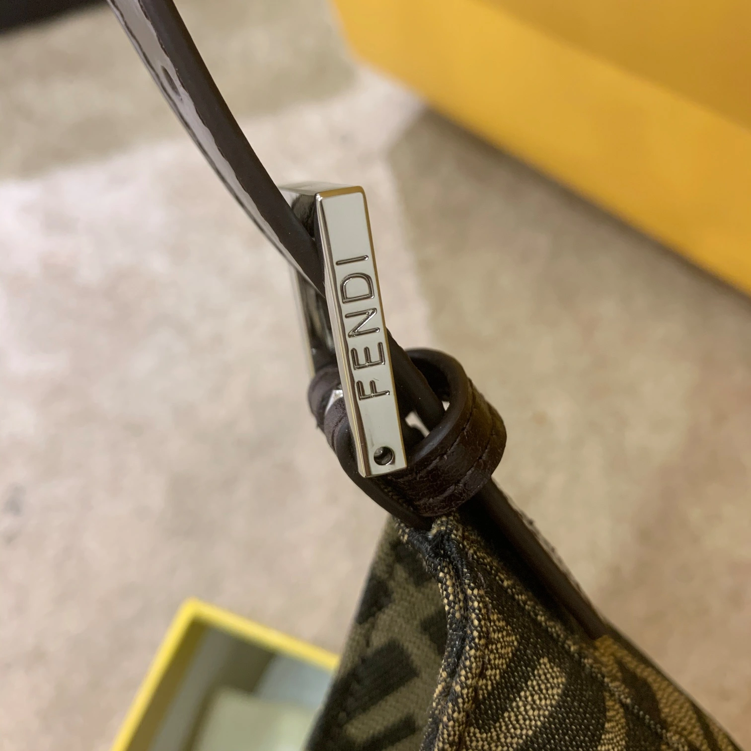 Fendi Hobo Bags OdorResistant 76836