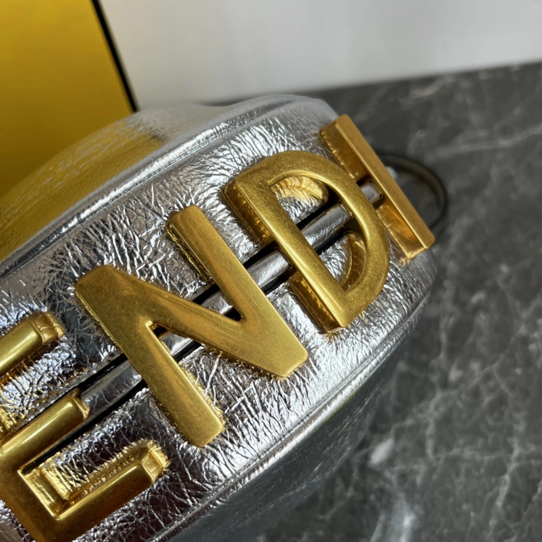 Supportive Fendi Hobo Bags 76819