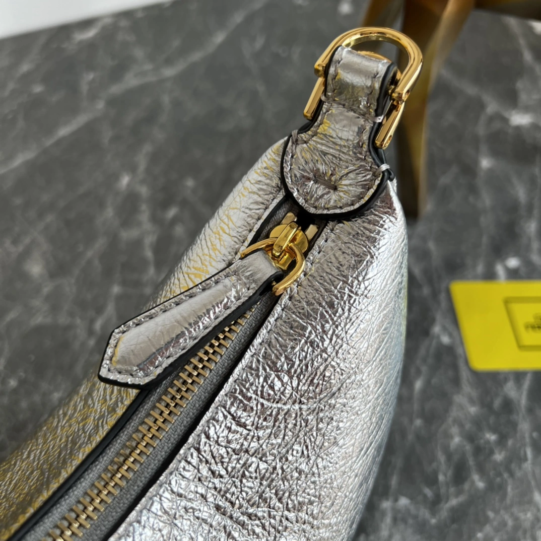 Supportive Fendi Hobo Bags 76819