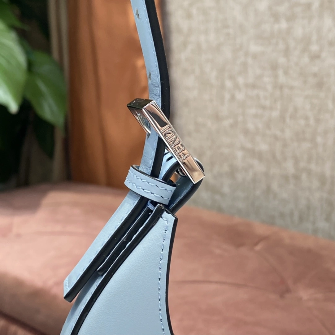 Minimalist Fendi Hobo Bags 76816
