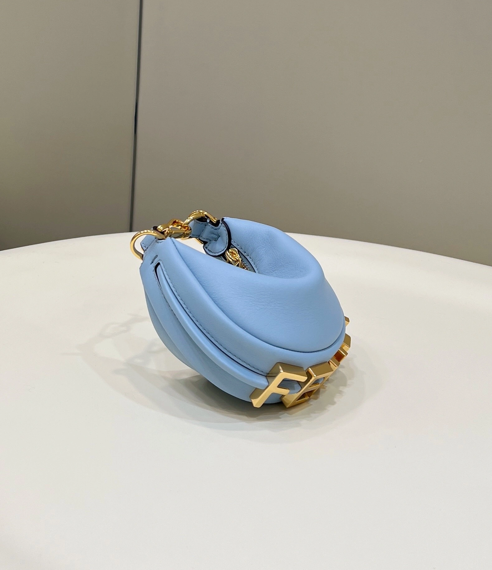 Fendi Hobo Bags ModernLook 76809