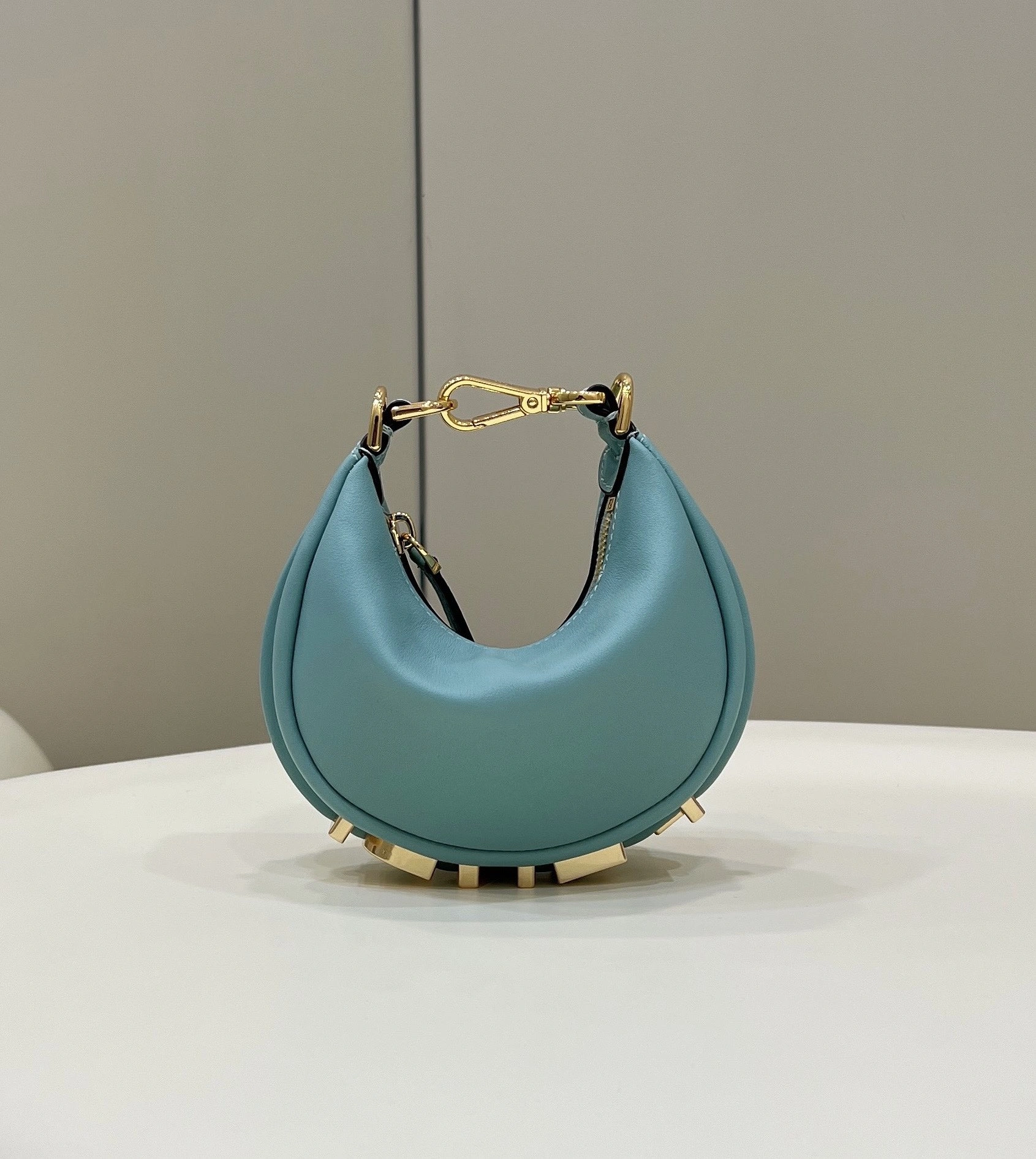 Comfortable Fendi Hobo Bags 76808