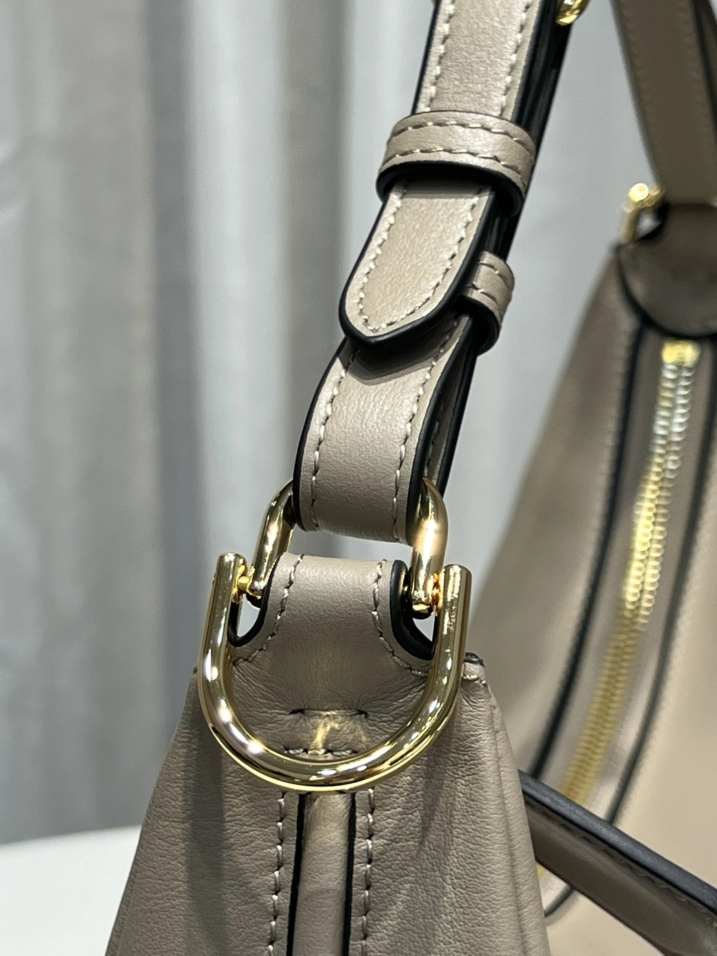 Fendi Hobo Bags Sporty 76810