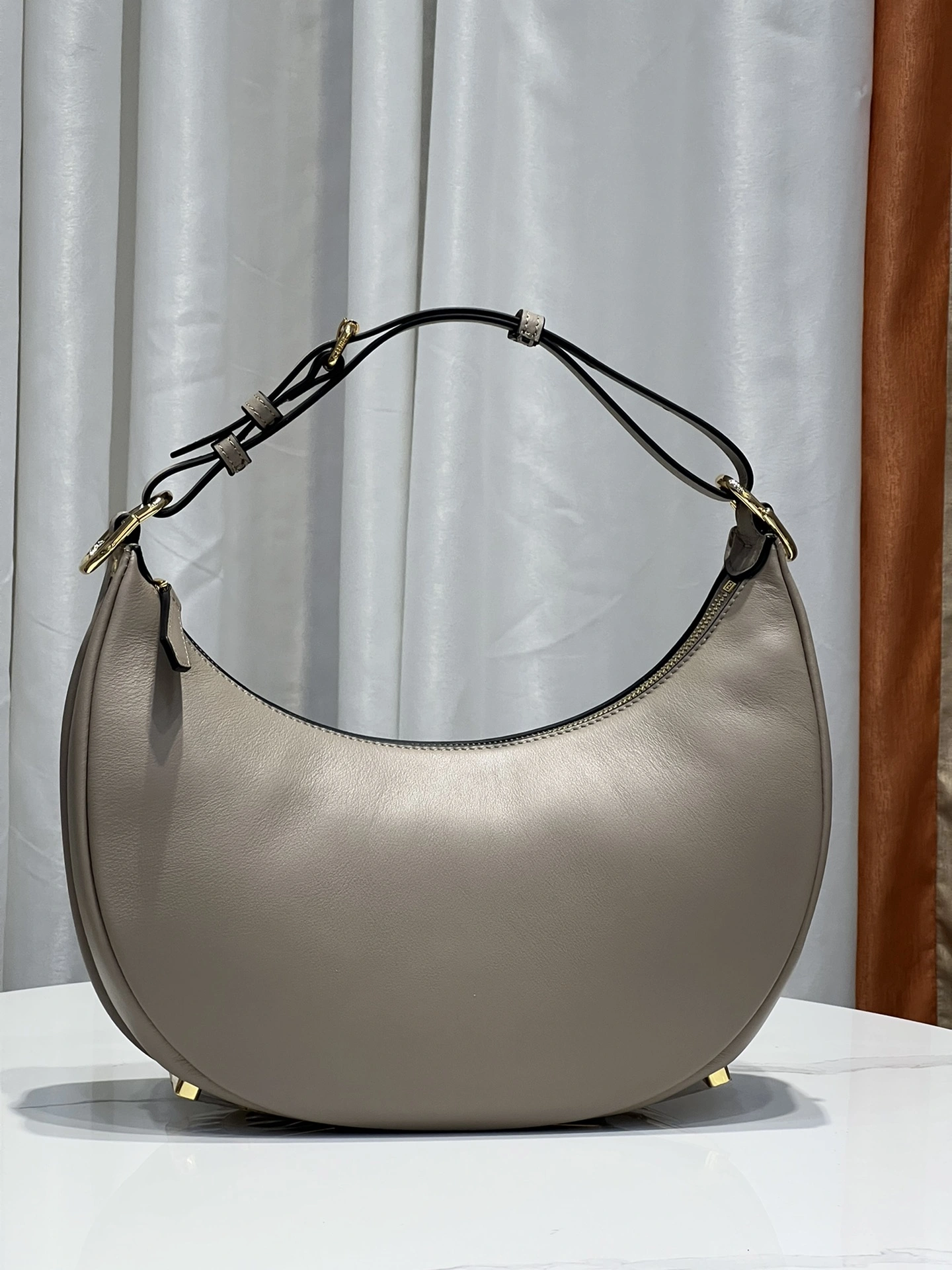 Fendi Hobo Bags Sporty 76810