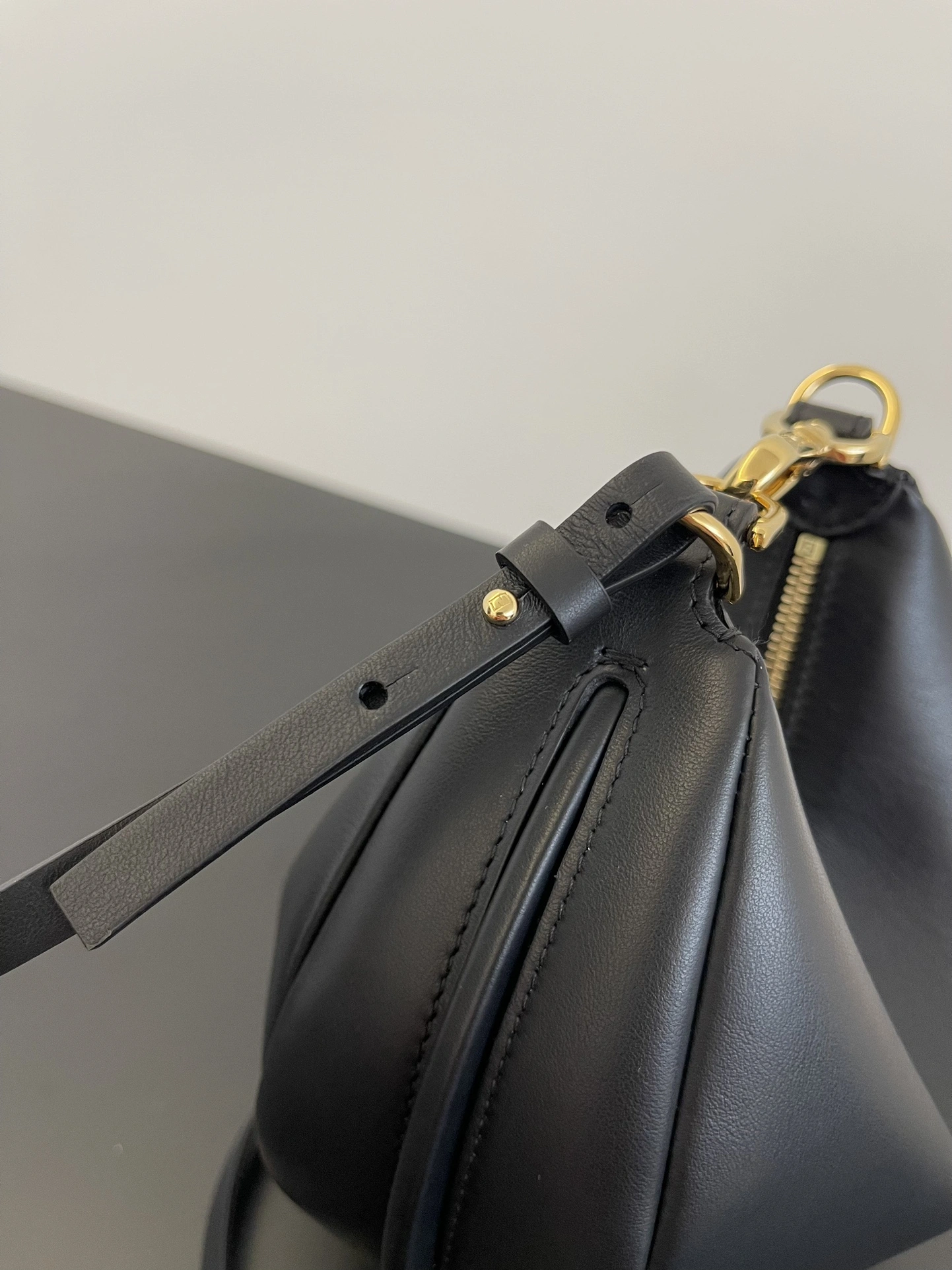 BestValue Fendi Hobo Bags 76799