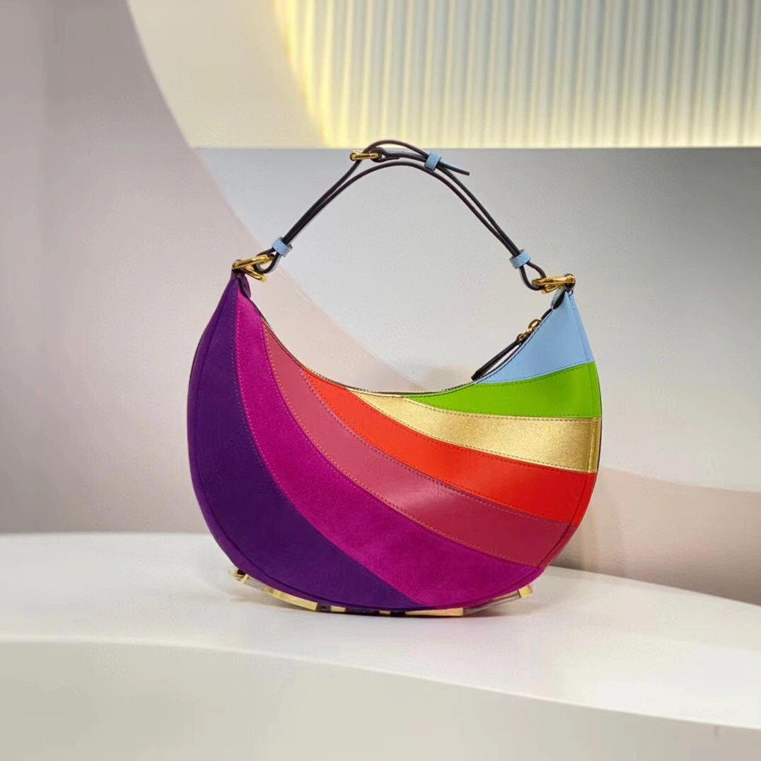 Fendi Hobo Bags Trendy 76787