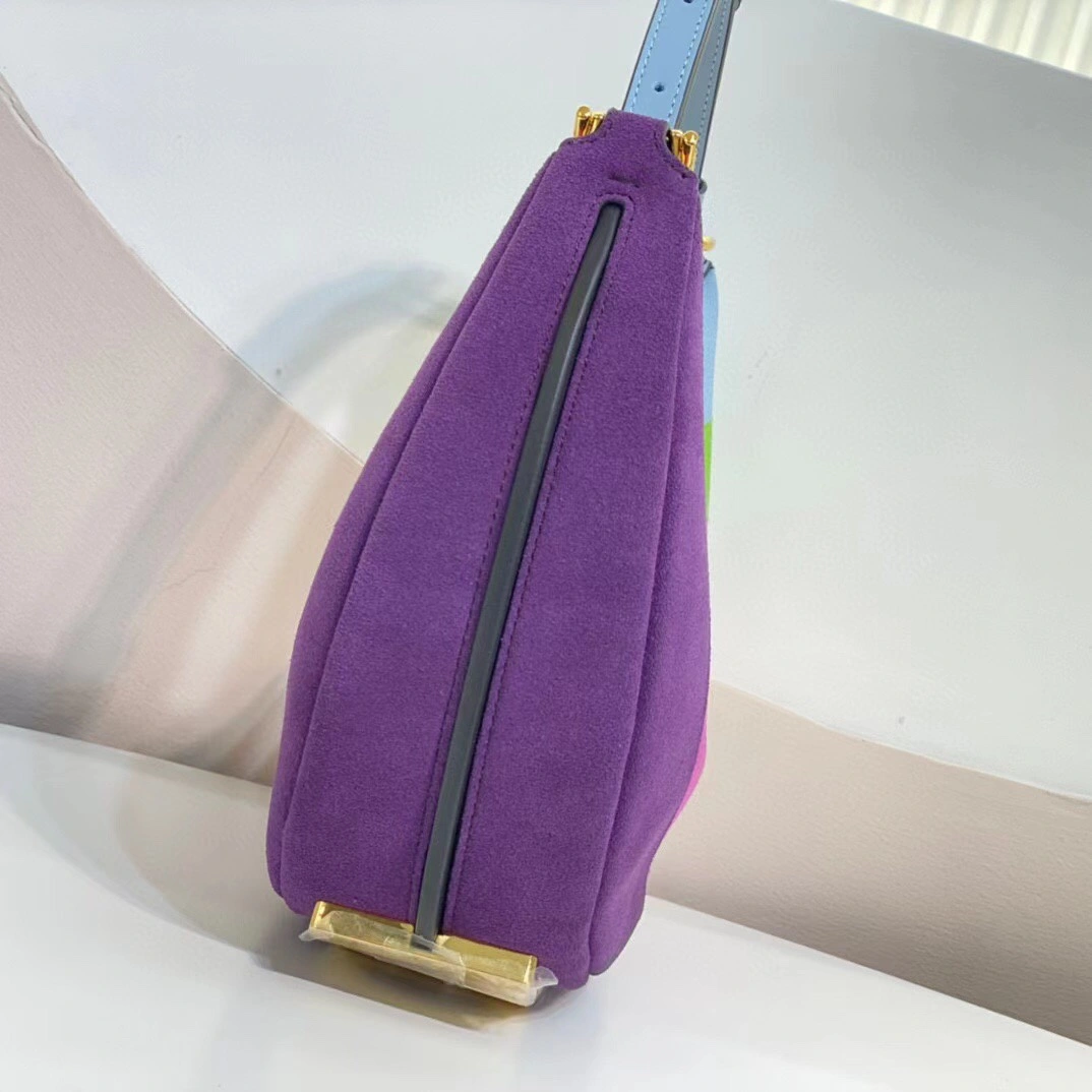Fendi Hobo Bags Trendy 76787