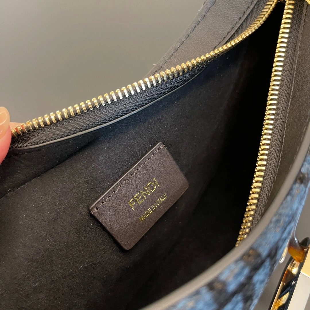 Fendi Hobo Bags ZeroBulk 69891