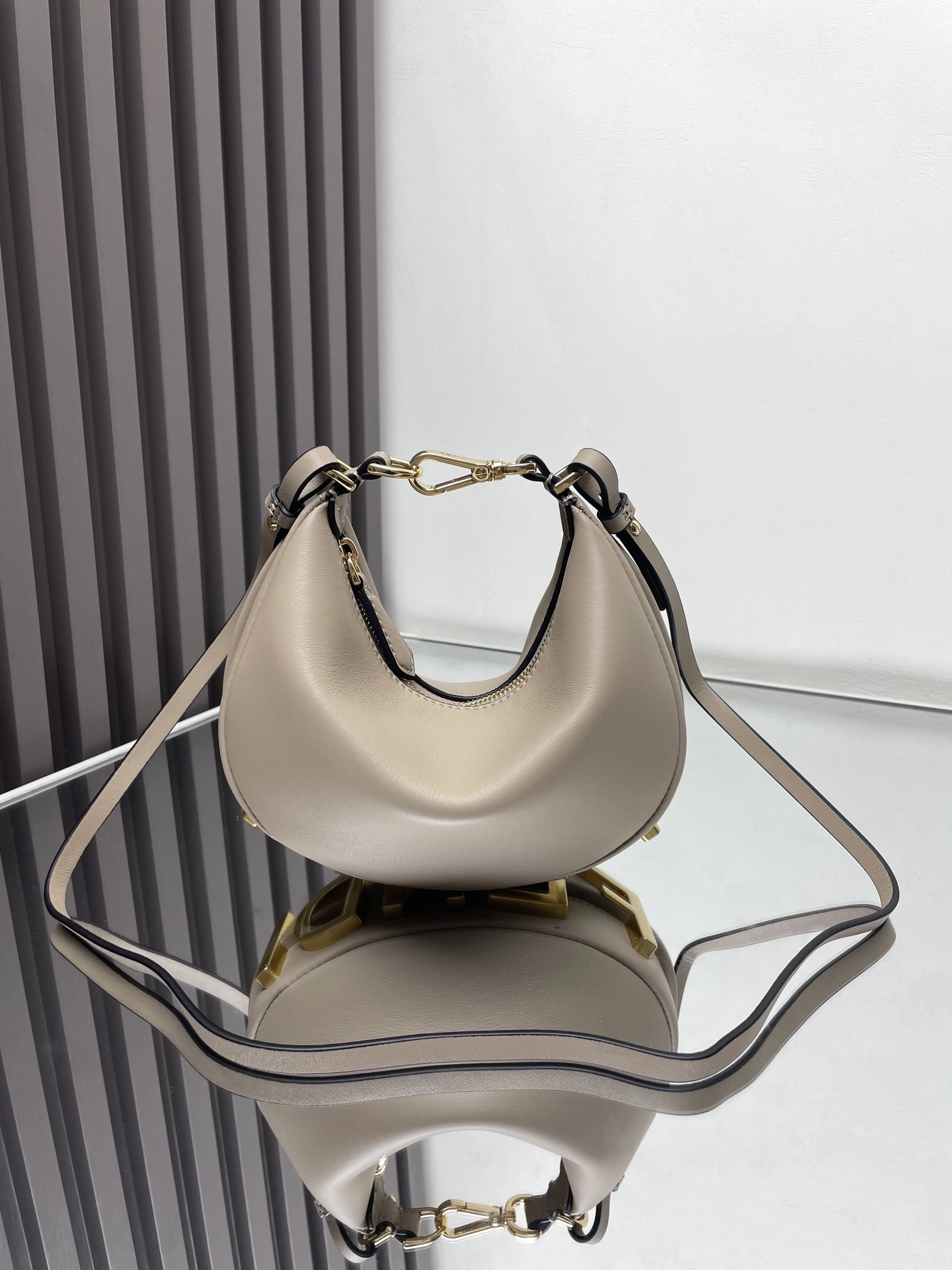 Fendi Hobo Bags Attractive 69882