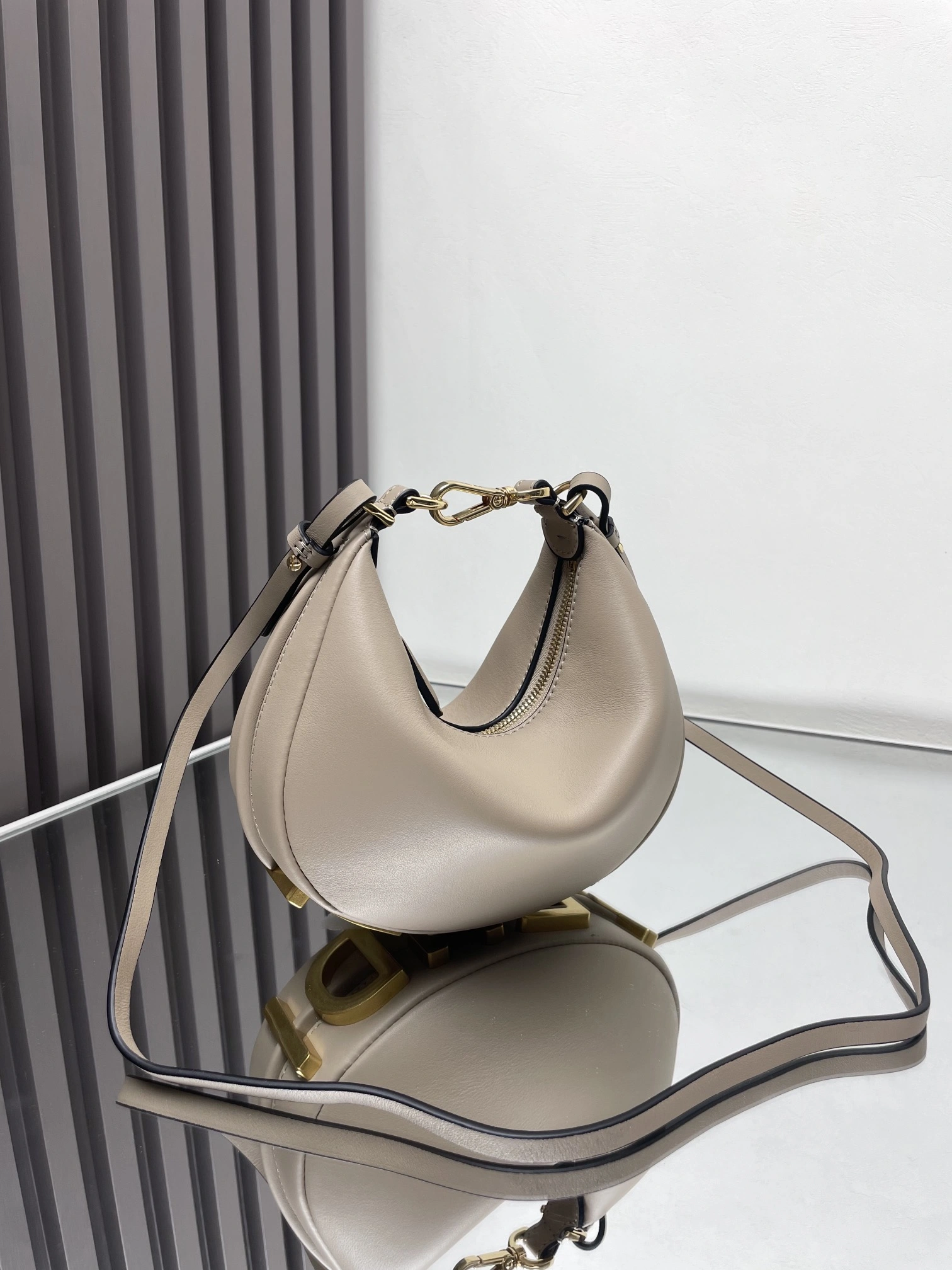 Fendi Hobo Bags Attractive 69882