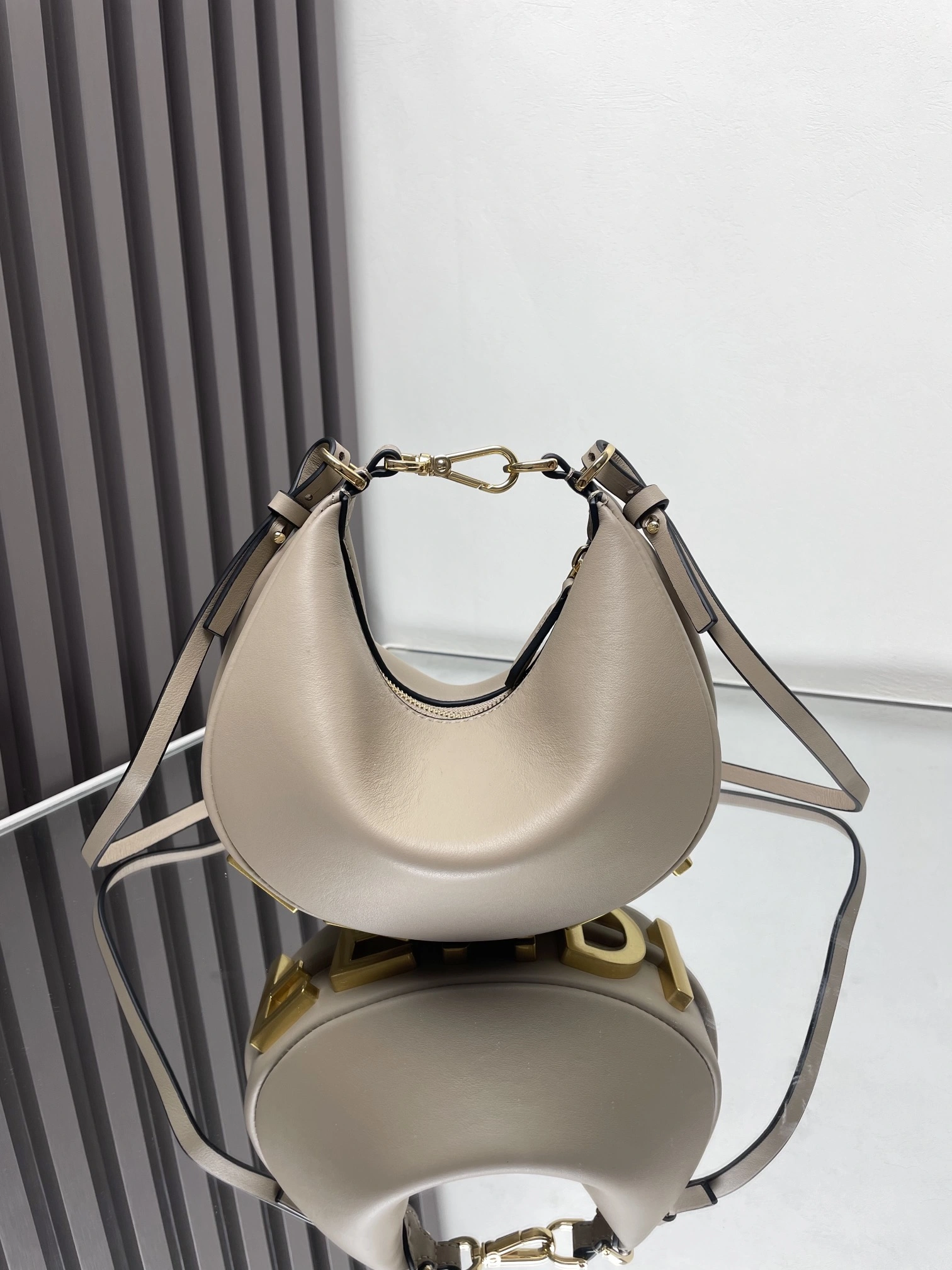 Fendi Hobo Bags Attractive 69882