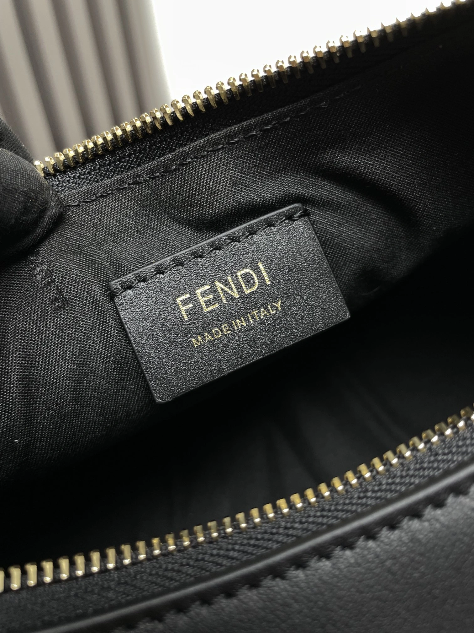 Fendi Hobo Bags Compact 69885