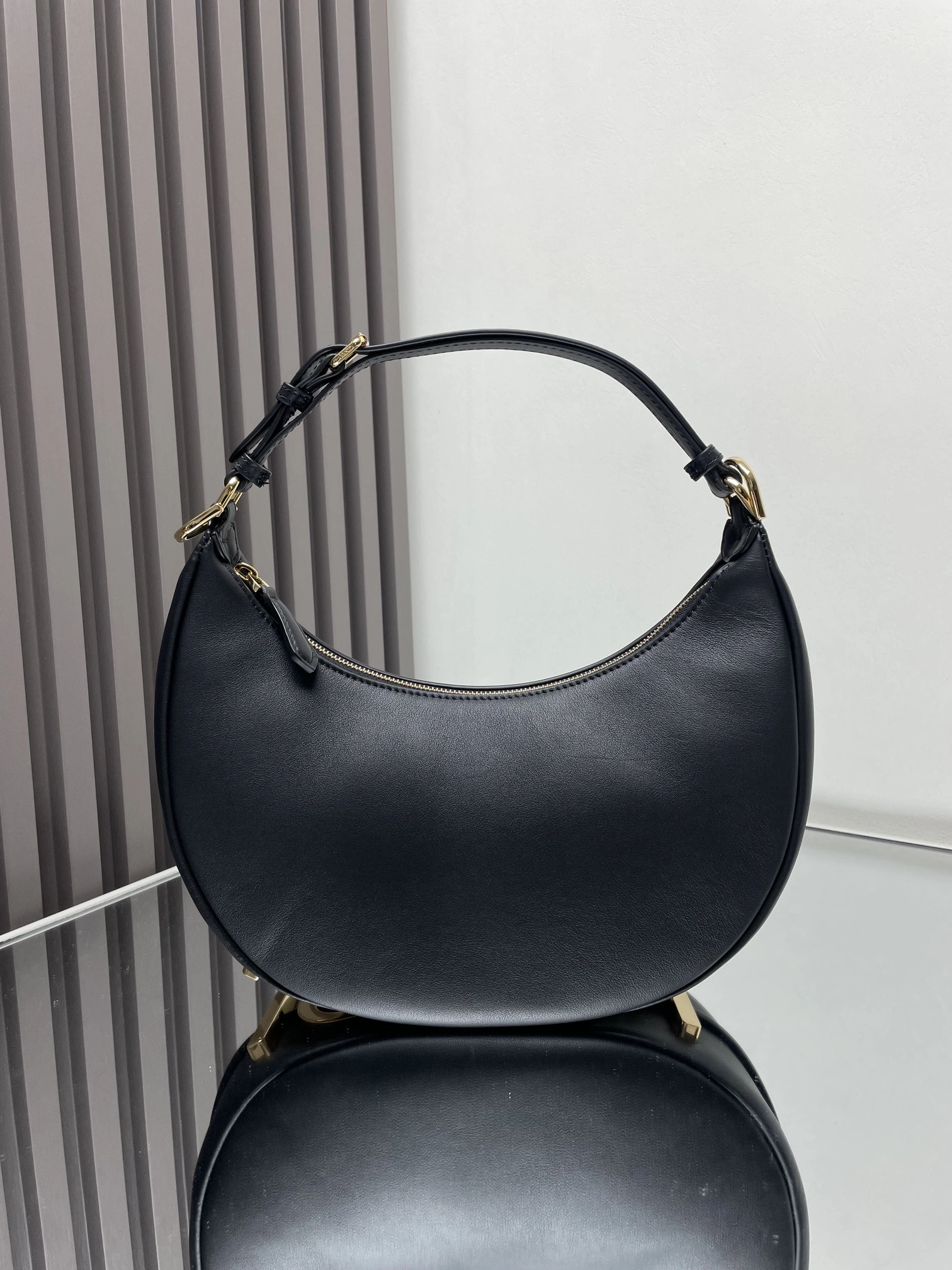 Fendi Hobo Bags Compact 69885