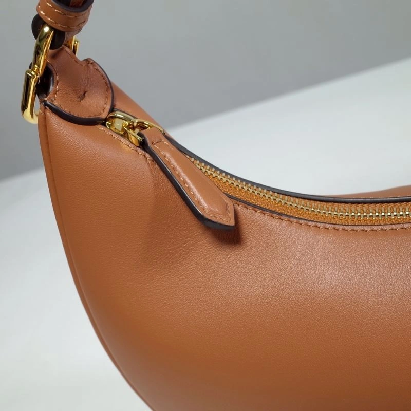 Fendi Hobo Bags Versatile 59423