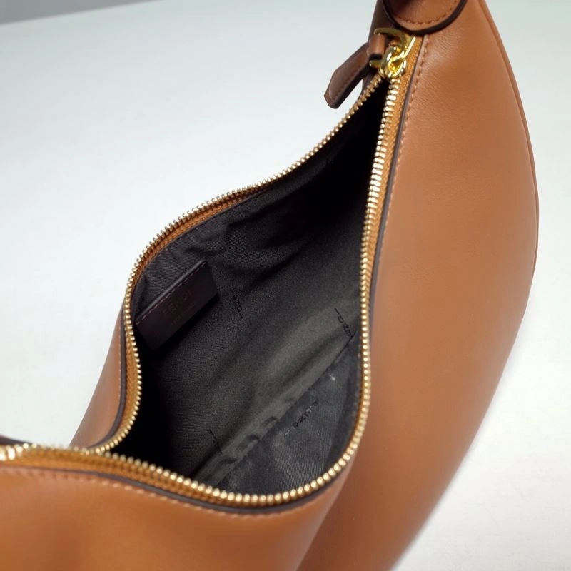 Fendi Hobo Bags Versatile 59423