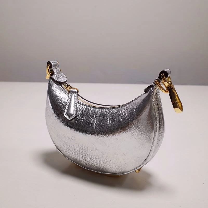 Vibrant Fendi Hobo Bags 59374