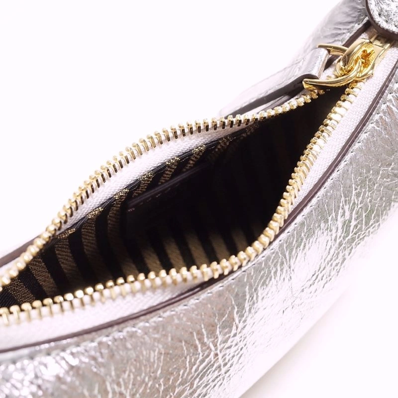 Vibrant Fendi Hobo Bags 59374