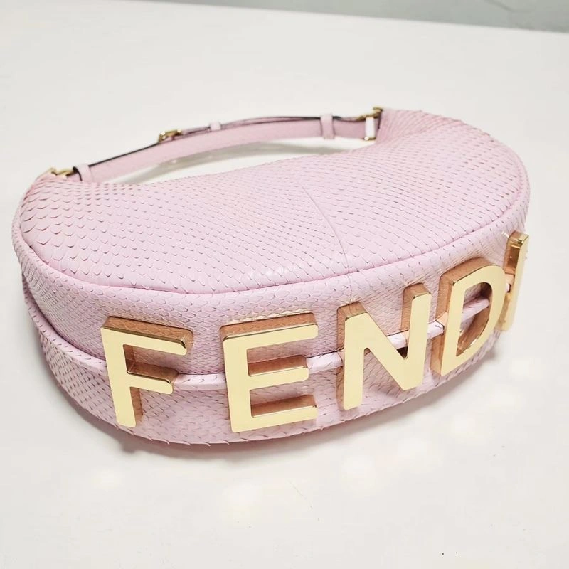 Fendi Hobo Bags Casual 59372