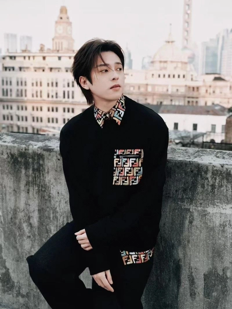 Fendi Hoodies MoistureWicking 123131