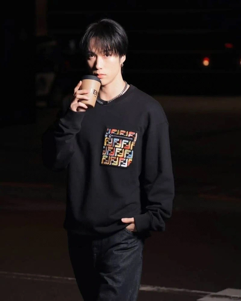 Fendi Hoodies MoistureWicking 123131