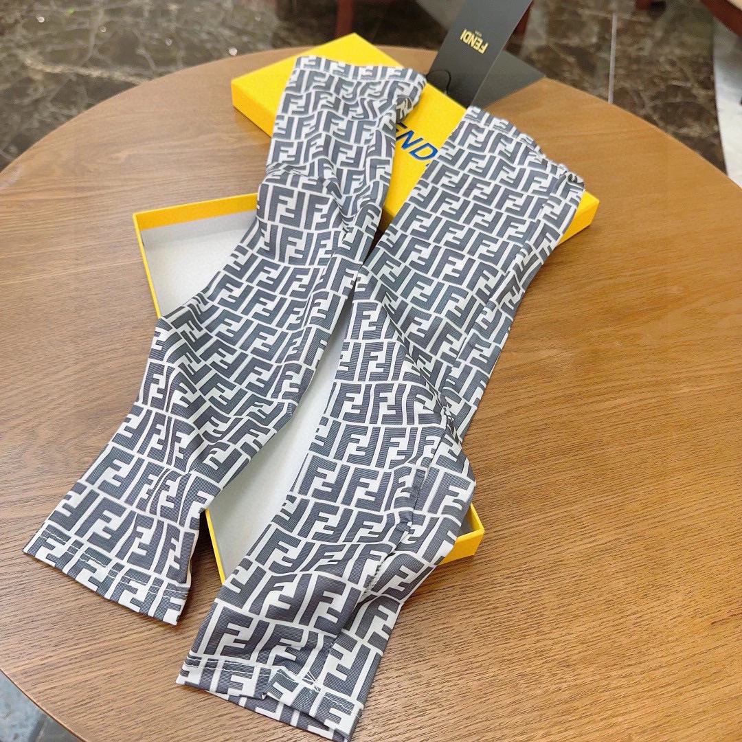 Flexible Fendi Ice Silk Sleeves 264943
