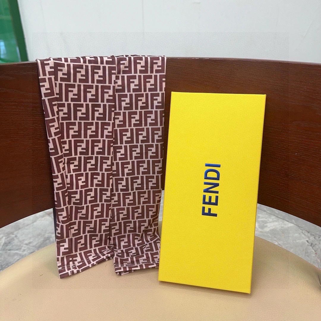 SmoothTexture Fendi Ice Silk Sleeves 264936