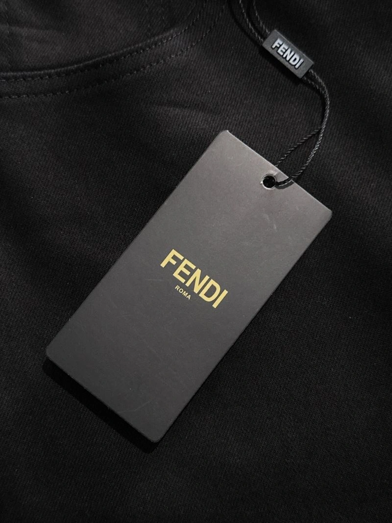 UrbanChic Fendi Jeans 123110