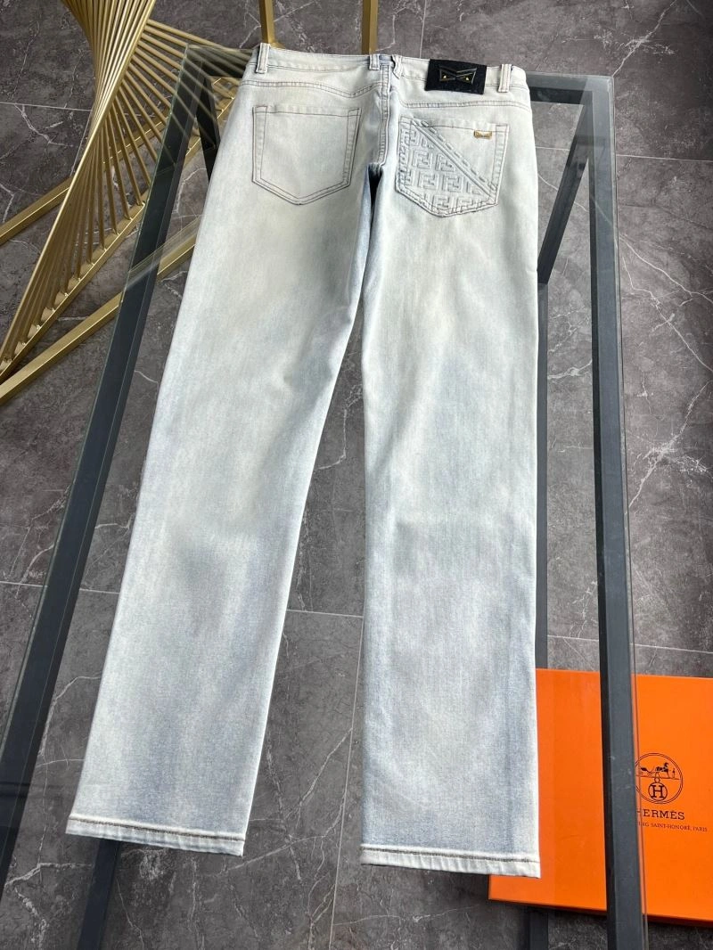 Elegant Fendi Jeans 122978