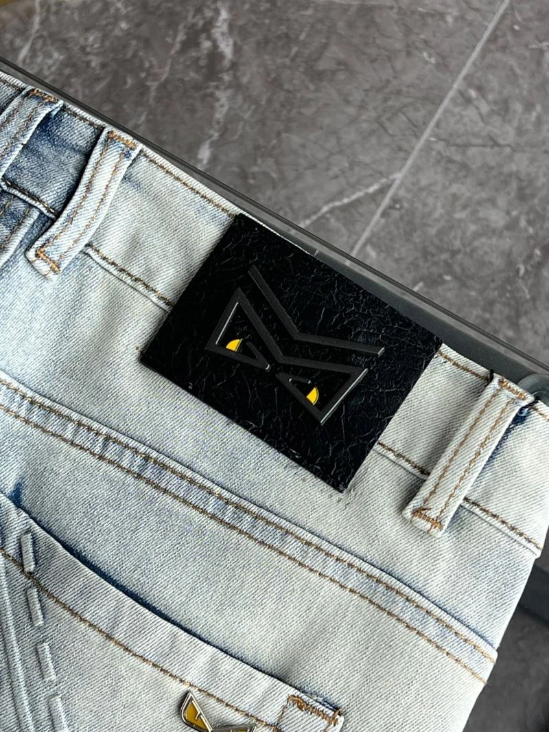 Elegant Fendi Jeans 122978