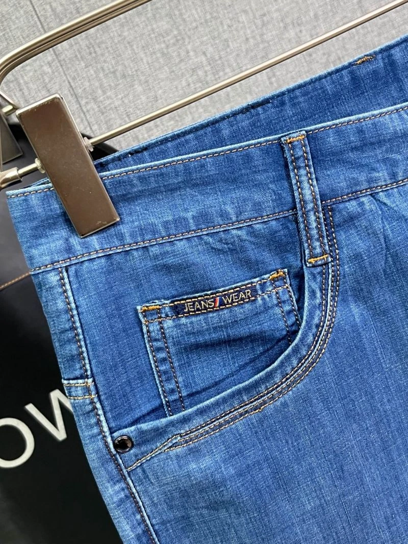 Fendi Jeans WellDesigned 122992