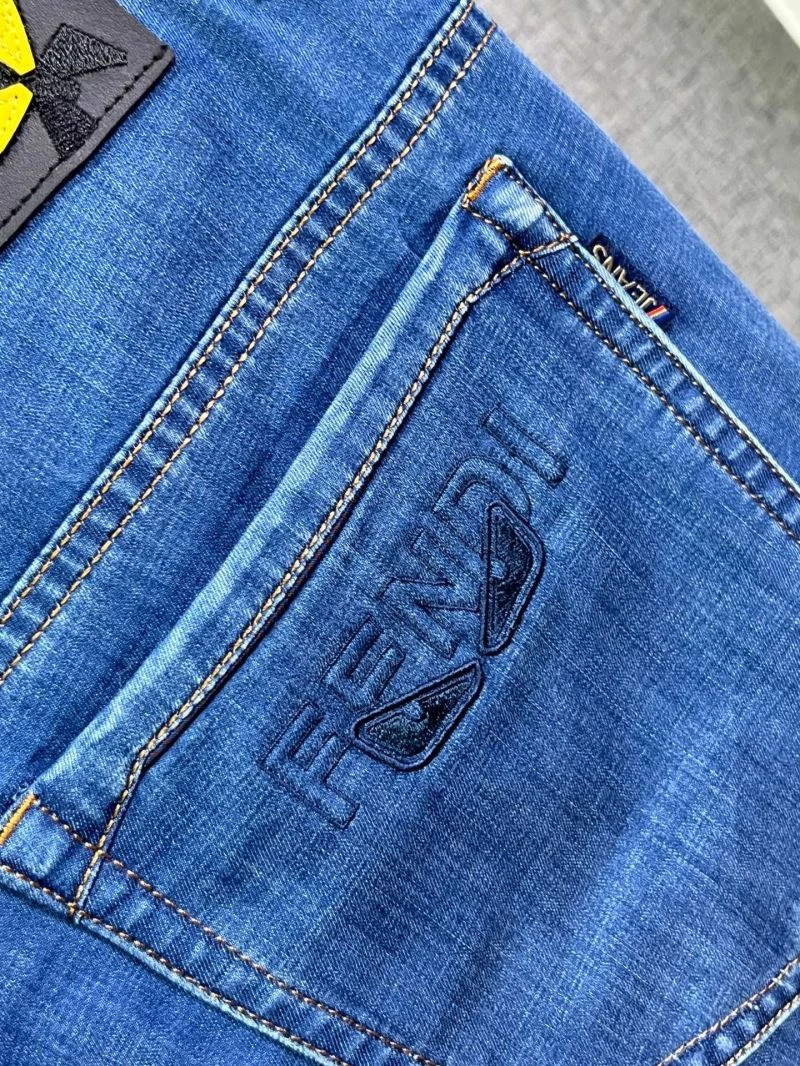 Fendi Jeans WellDesigned 122992