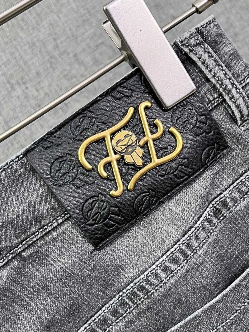Versatile Fendi Jeans 122744