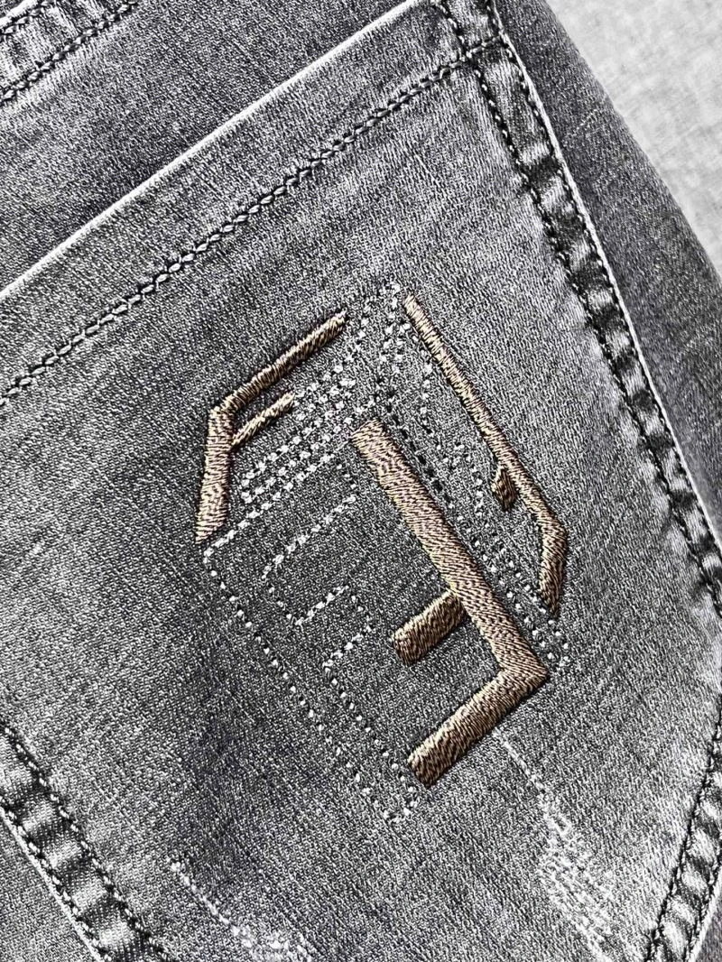 Versatile Fendi Jeans 122744