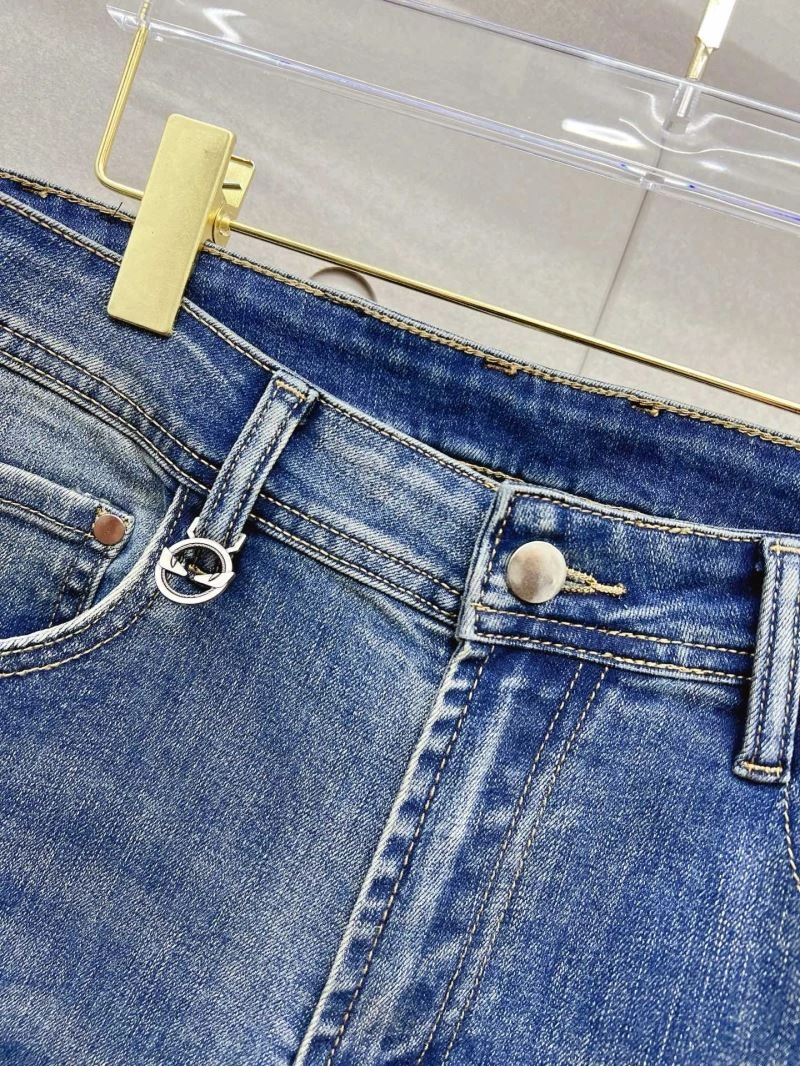 Fendi Jeans Breathable 122723