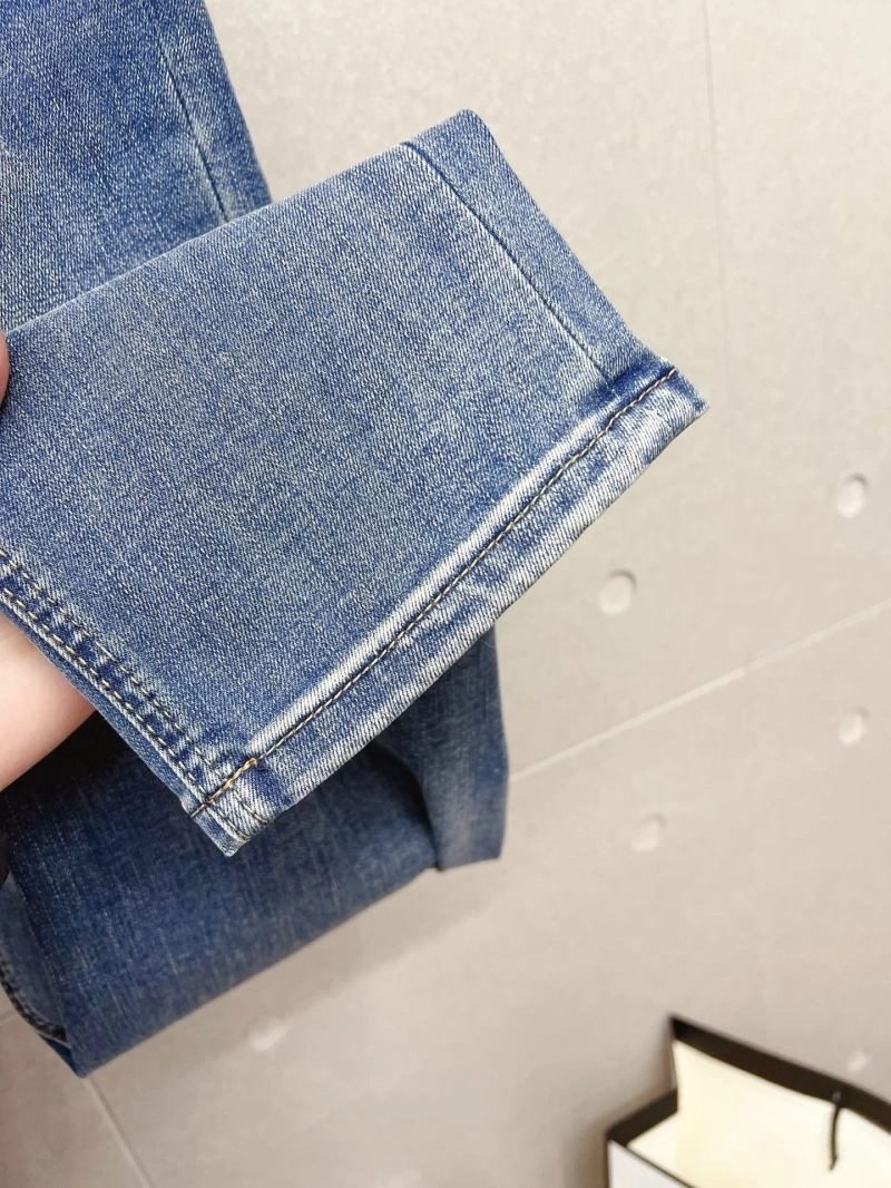 Fendi Jeans Breathable 122723