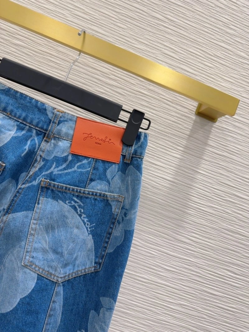 FashionForward Fendi Jeans 120604