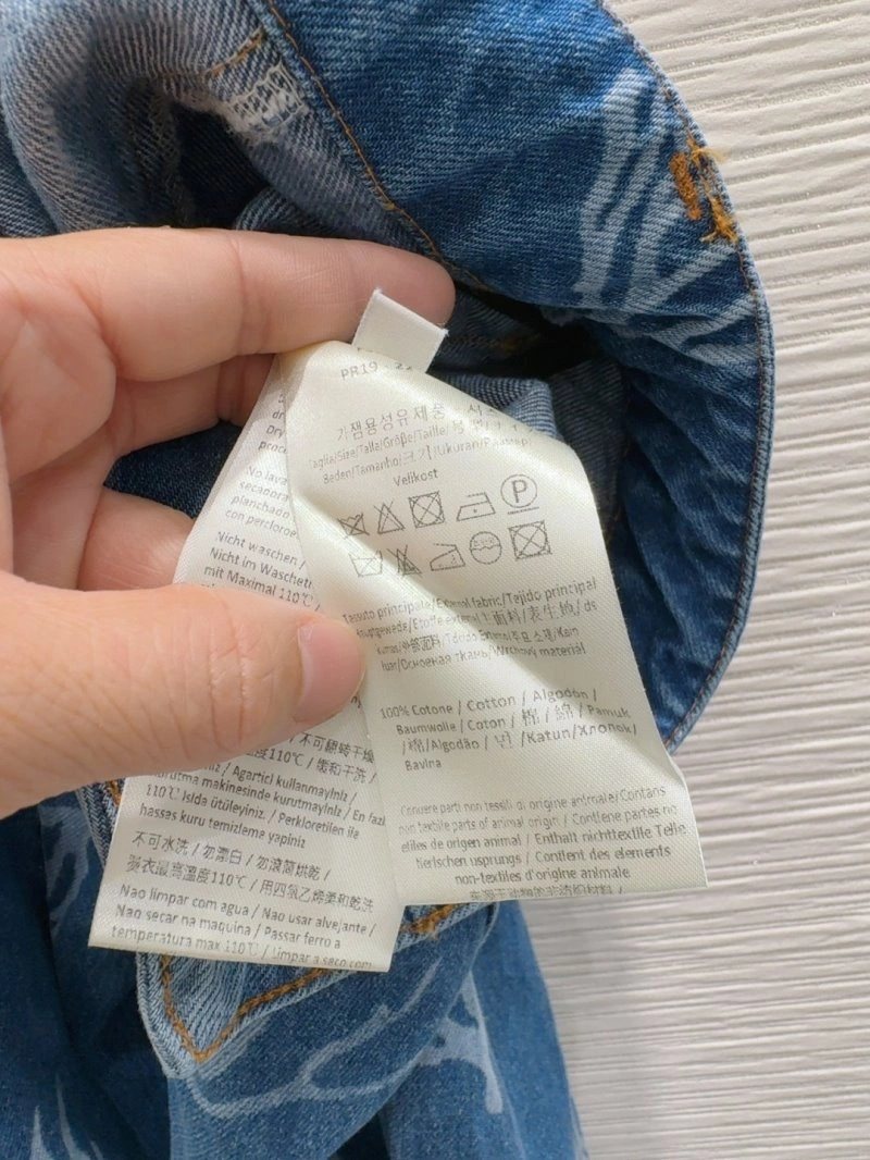 FashionForward Fendi Jeans 120604