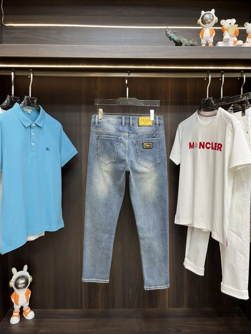 Fendi Jeans Trendsetting 122536