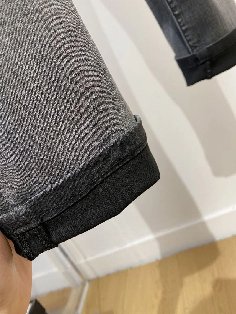 Fendi Jeans Sophisticated 122507