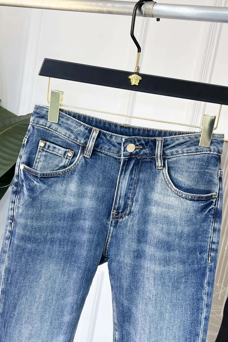 Fendi Jeans Sophisticated 122476