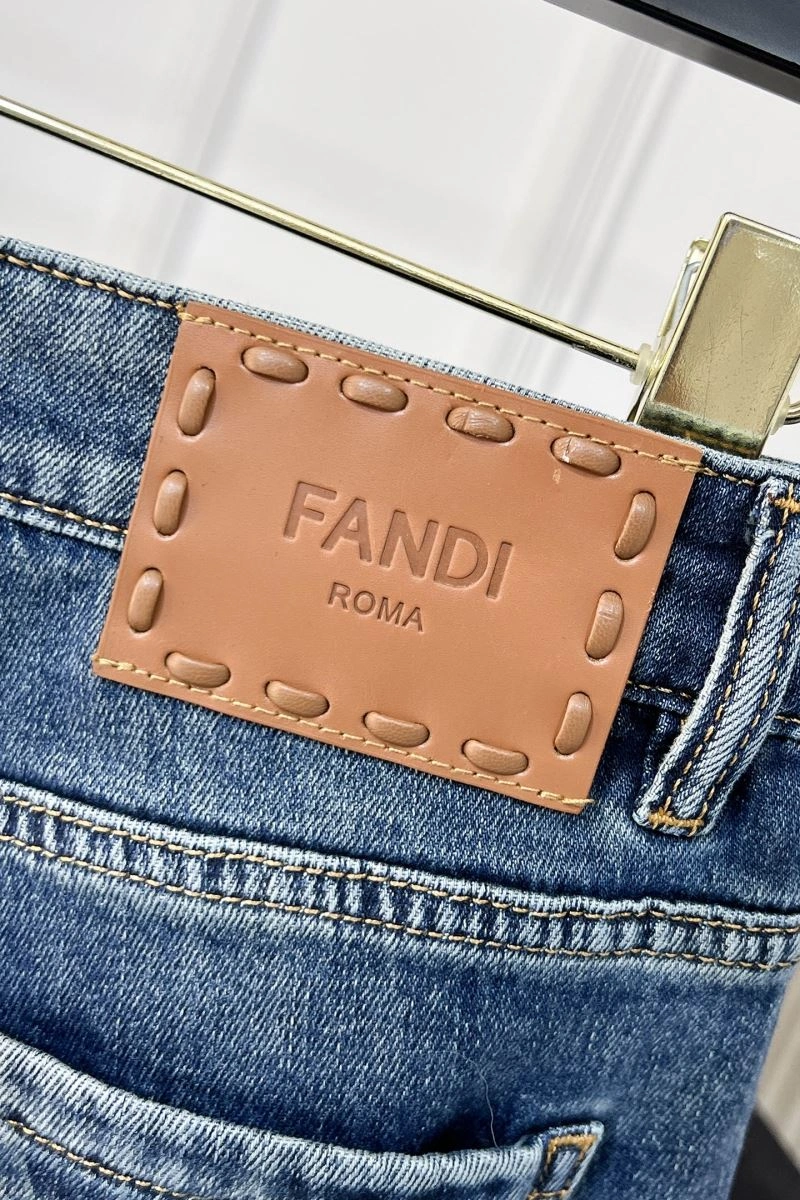 Fendi Jeans Sophisticated 122476